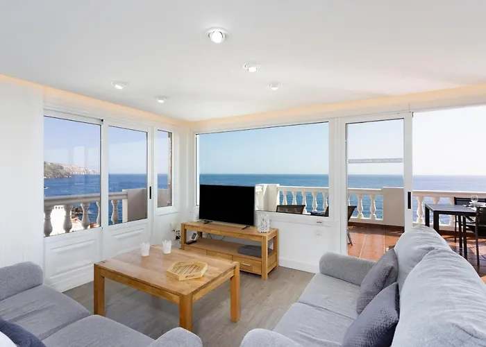 Over The Ocean 坎德拉里亚